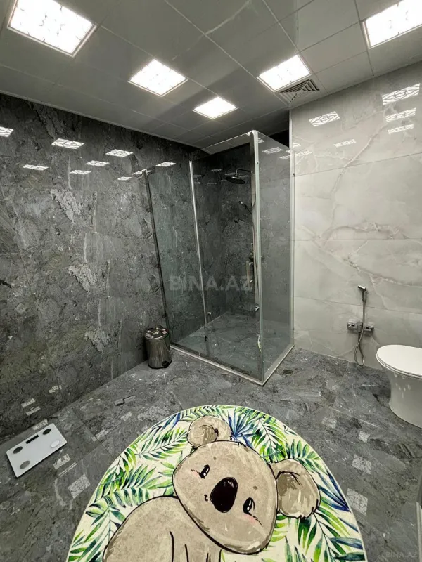 Satılır 3 otaqlı mənzil 140 m²