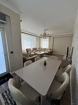 Satılır 3 otaqlı mənzil 140 m²