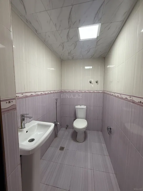 Satılır 3 otaqlı mənzil 121 m²