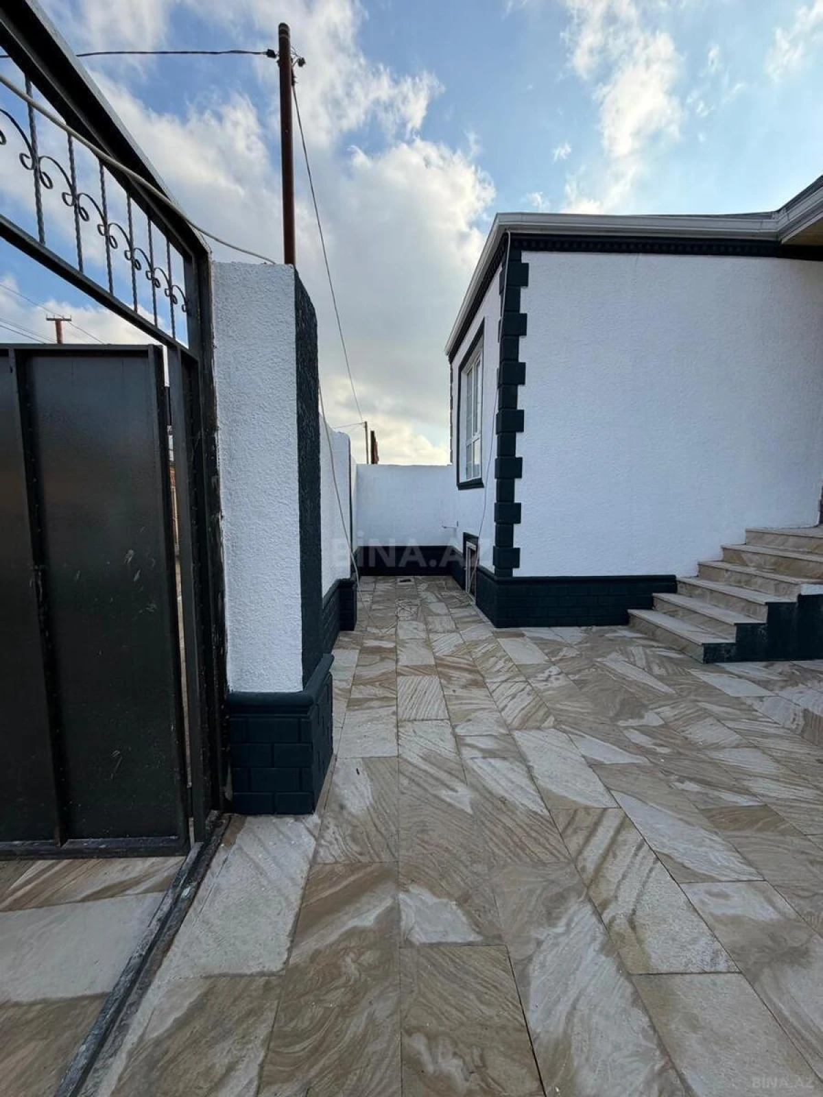 Satılır 4 otaqlı həyət evi 80 m²