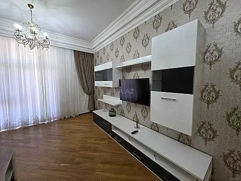 Kirayə verilir 2 otaqlı mənzil 100 m²