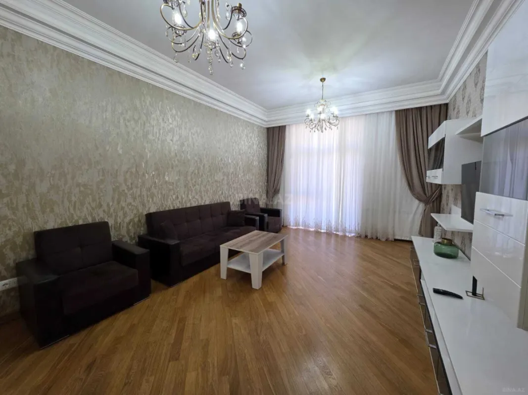 Kirayə verilir 2 otaqlı mənzil 100 m²