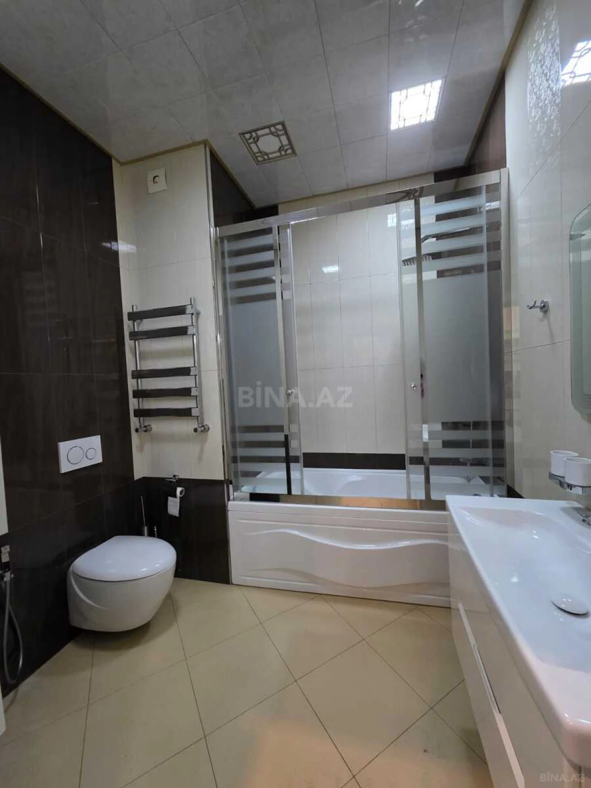 Kirayə verilir 2 otaqlı mənzil 100 m²