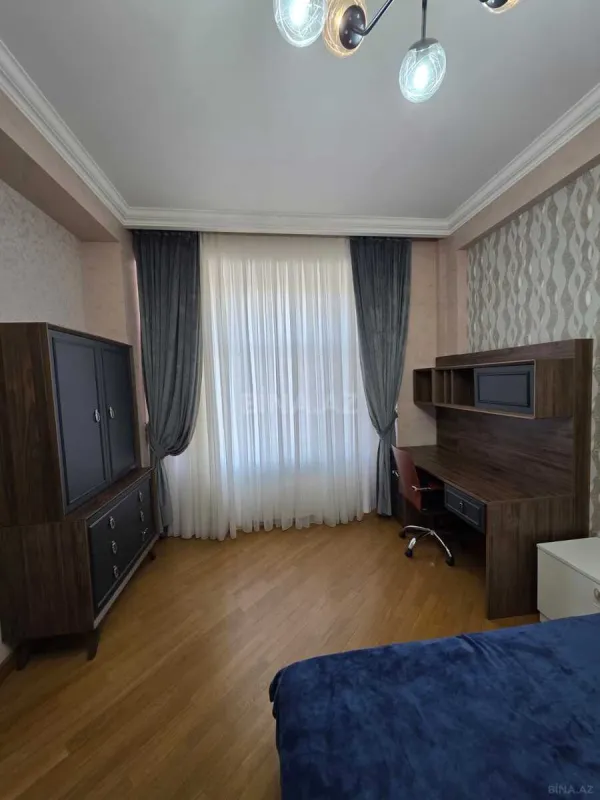 Kirayə verilir 2 otaqlı mənzil 100 m²