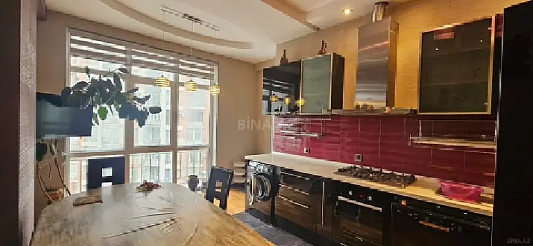 Satılır 3 otaqlı mənzil 128 m²