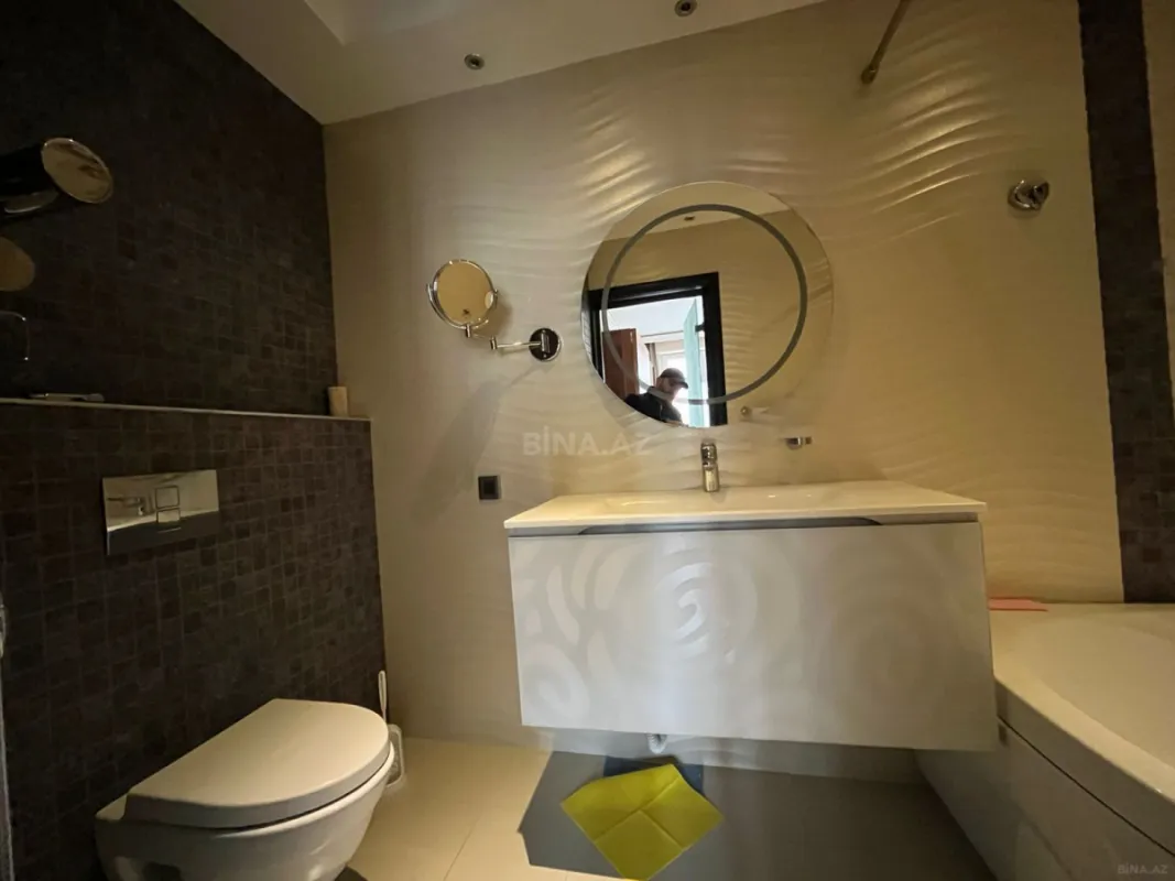 Satılır 3 otaqlı mənzil 128 m²