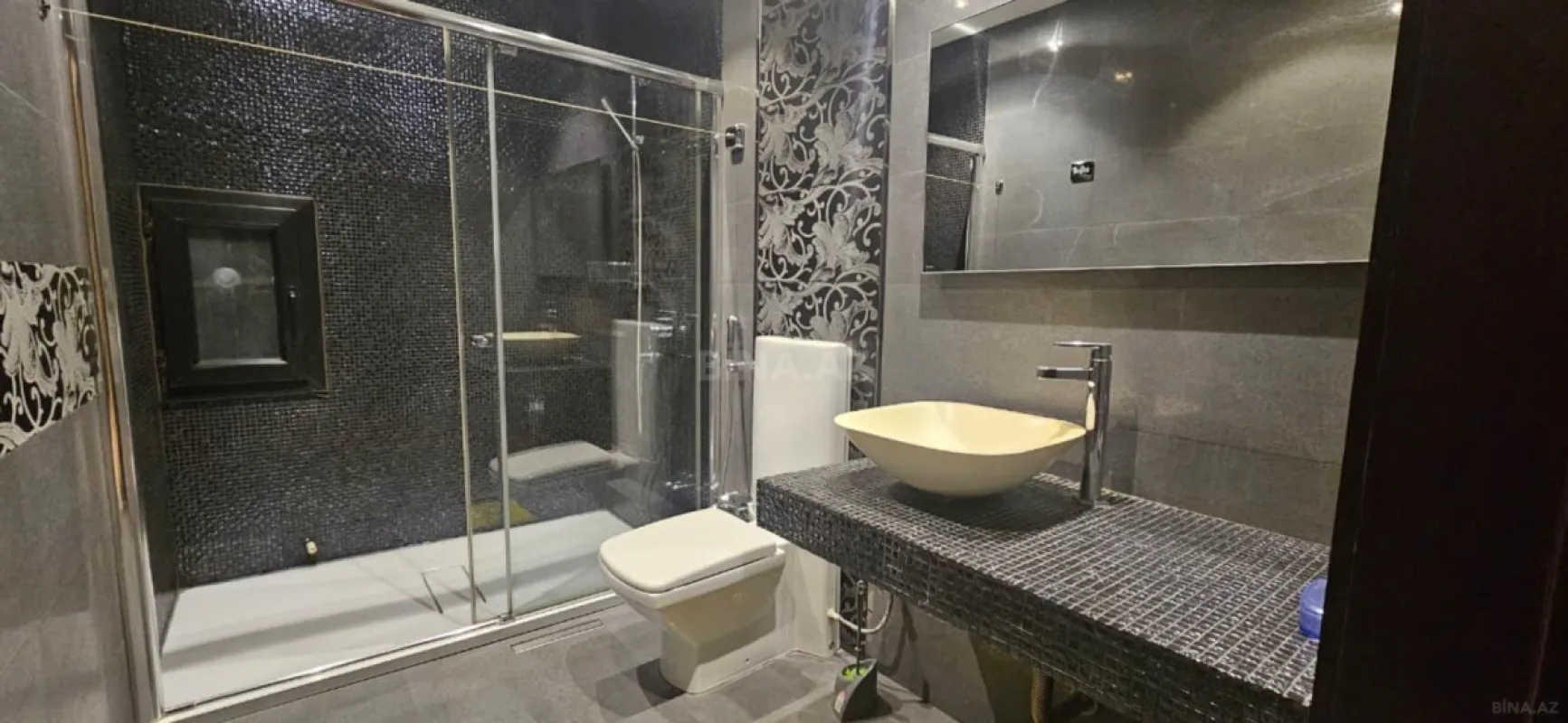 Satılır 3 otaqlı mənzil 128 m²