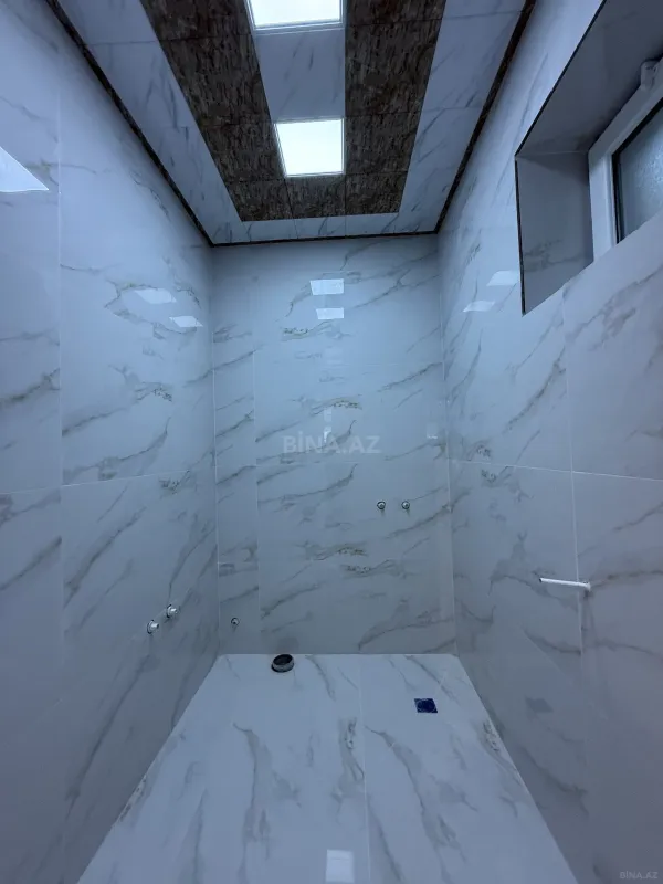 Satılır 5 otaqlı həyət evi 200 m²