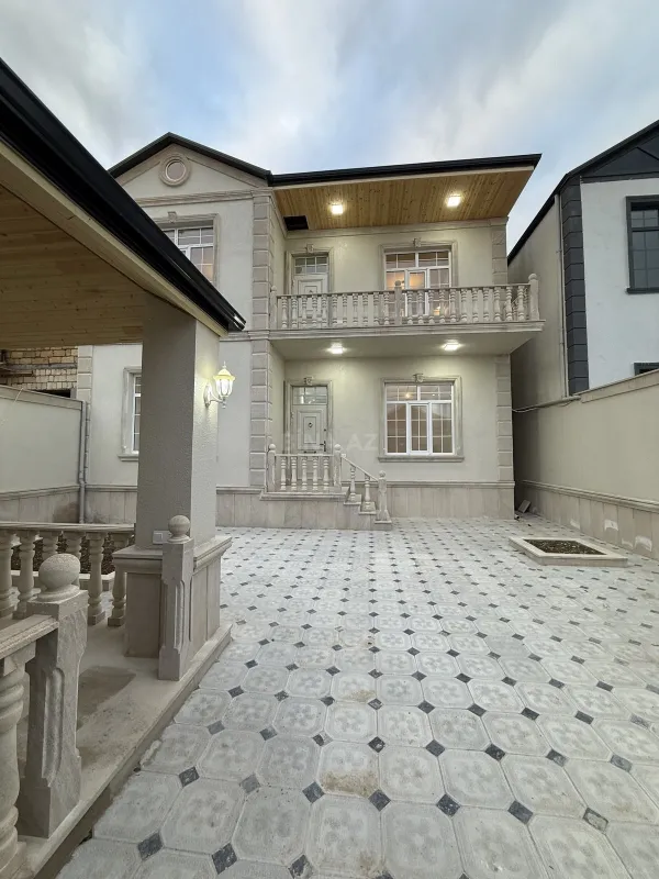 Satılır 5 otaqlı həyət evi 200 m²