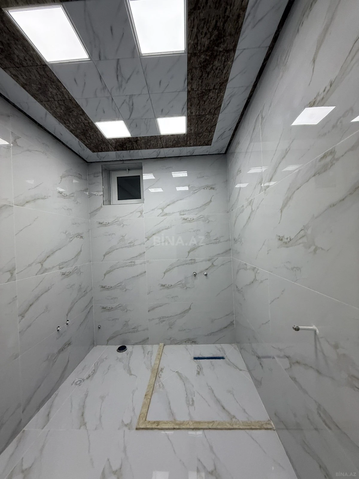 Satılır 5 otaqlı həyət evi 200 m²