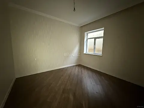 Satılır 5 otaqlı həyət evi 200 m²