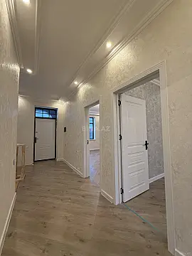 Satılır 5 otaqlı həyət evi 180 m²