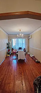 Satılır 5 otaqlı mənzil 120 m²