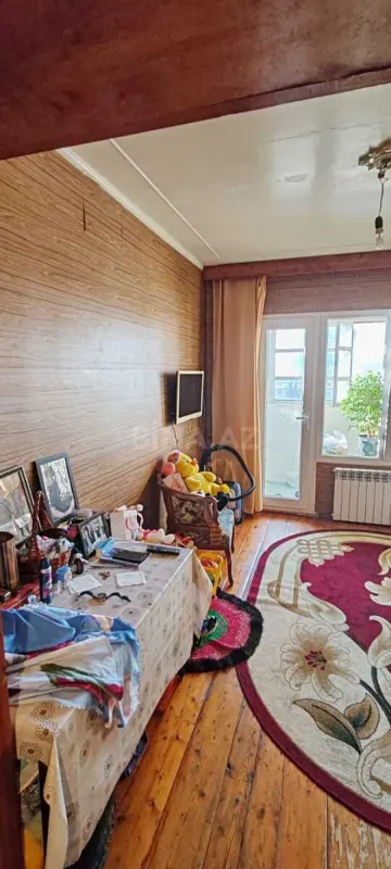 Satılır 5 otaqlı mənzil 120 m²
