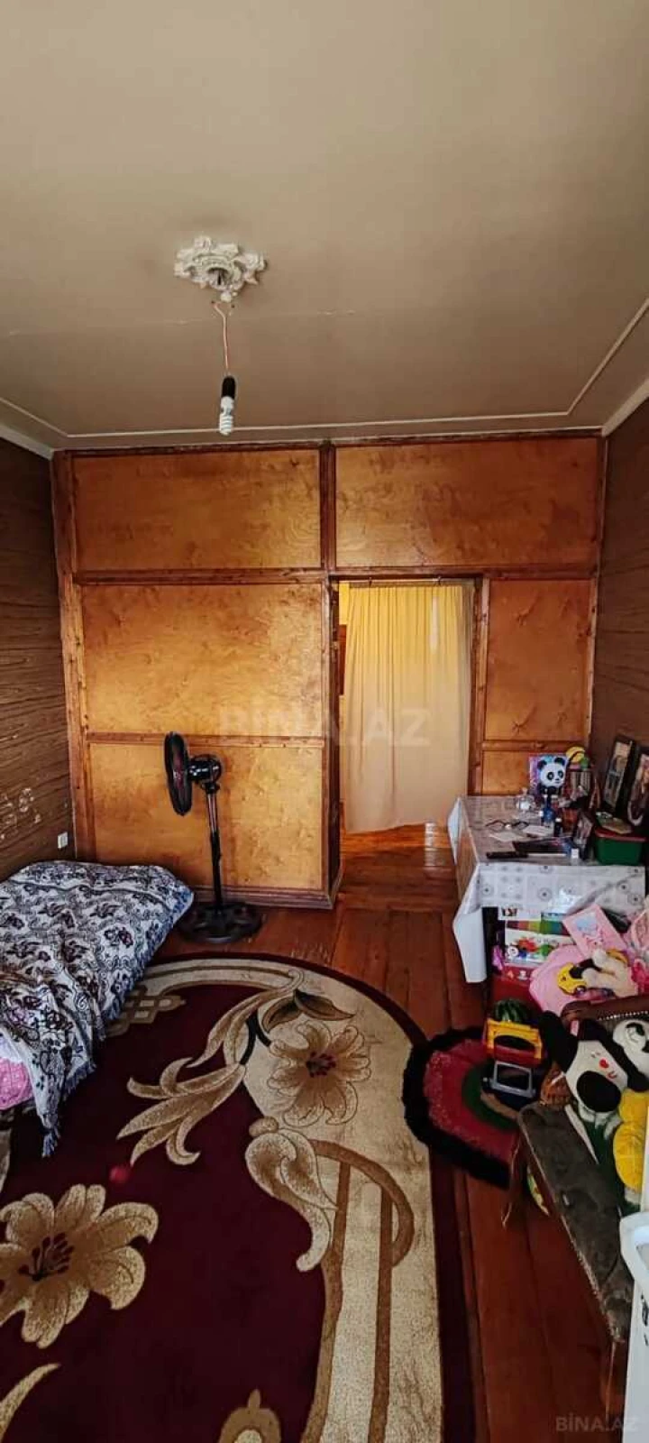 Satılır 5 otaqlı mənzil 120 m²