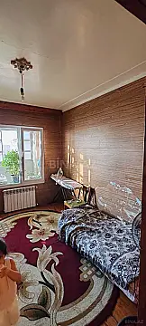 Satılır 5 otaqlı mənzil 120 m²