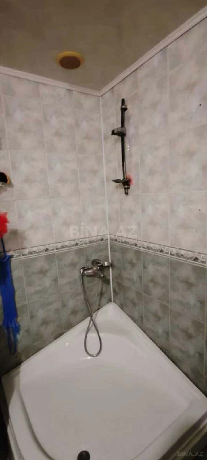 Satılır 5 otaqlı mənzil 120 m²