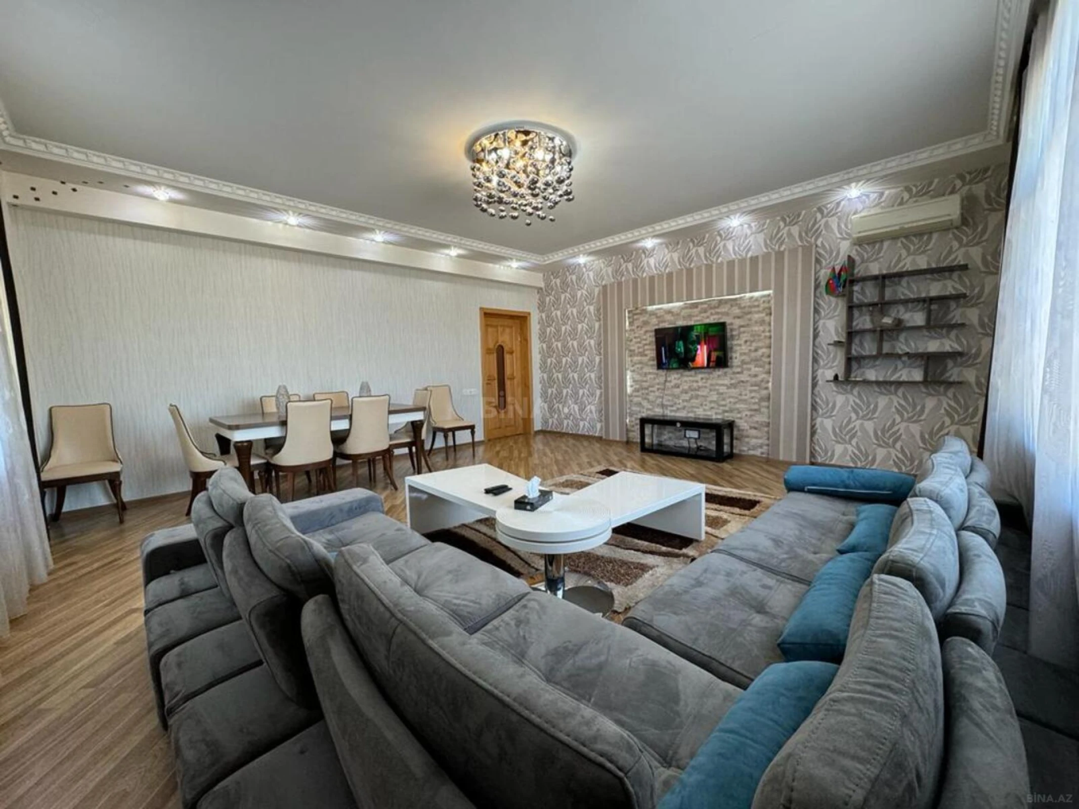 Kirayə verilir 2 otaqlı mənzil 100 m²