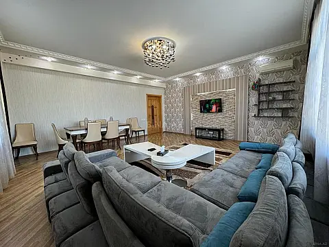 Kirayə verilir 2 otaqlı mənzil 100 m²