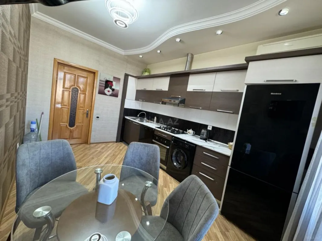 Kirayə verilir 2 otaqlı mənzil 100 m²