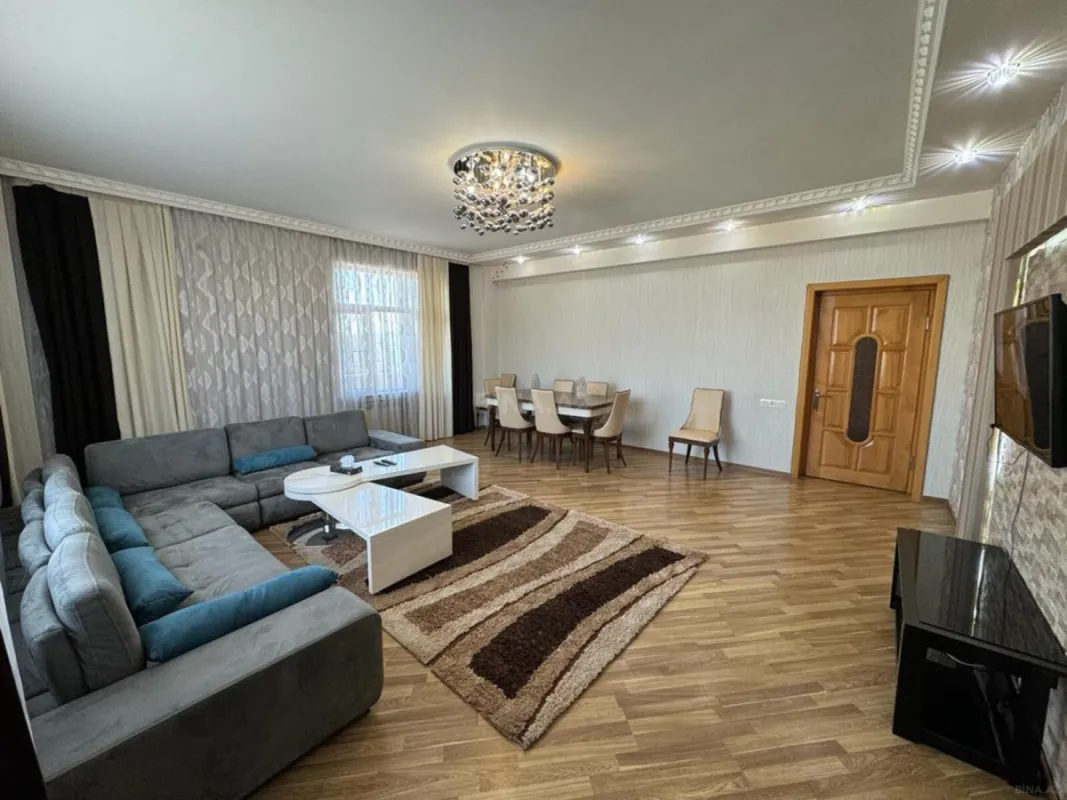 Kirayə verilir 2 otaqlı mənzil 100 m²