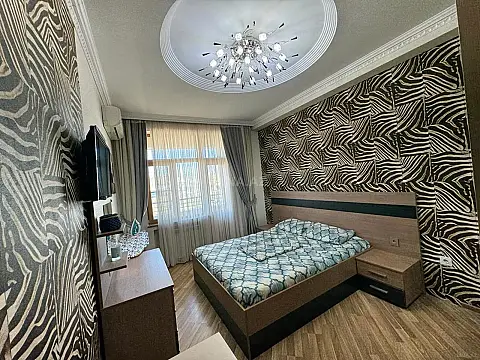 Kirayə verilir 2 otaqlı mənzil 100 m²