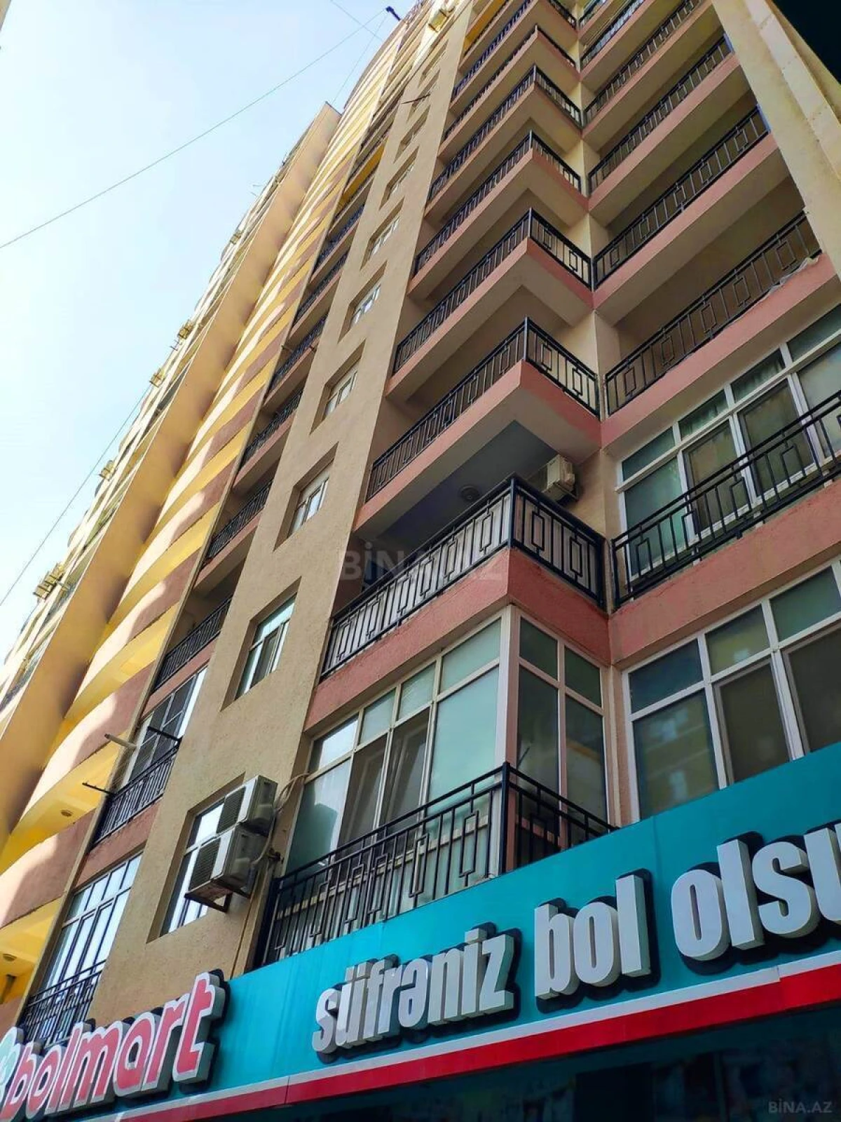 Satılır 3 otaqlı mənzil 113 m²