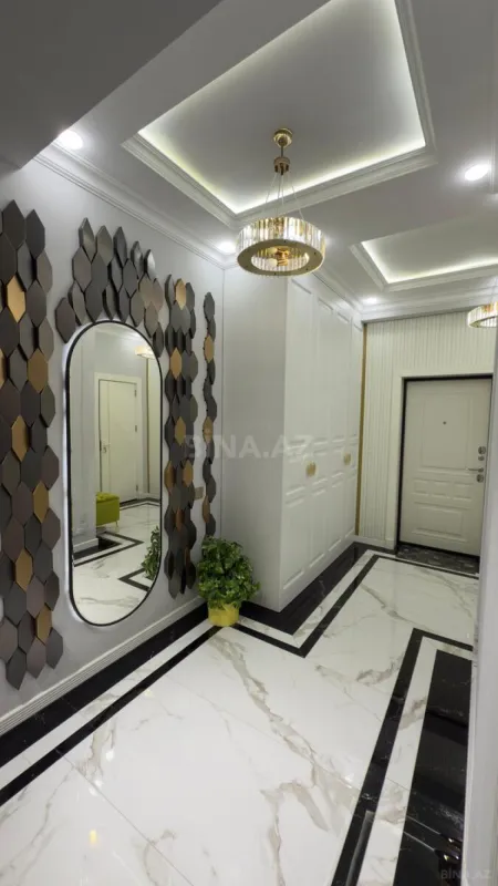 Satılır 3 otaqlı mənzil 113 m²