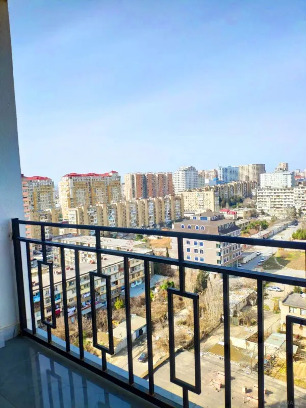 Satılır 3 otaqlı mənzil 113 m²