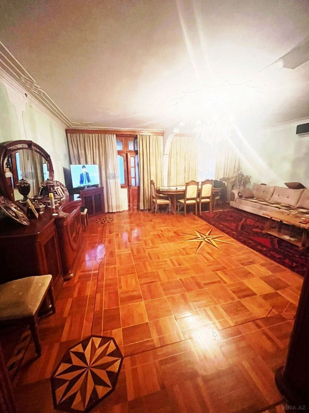 Satılır 5 otaqlı mənzil 125 m²