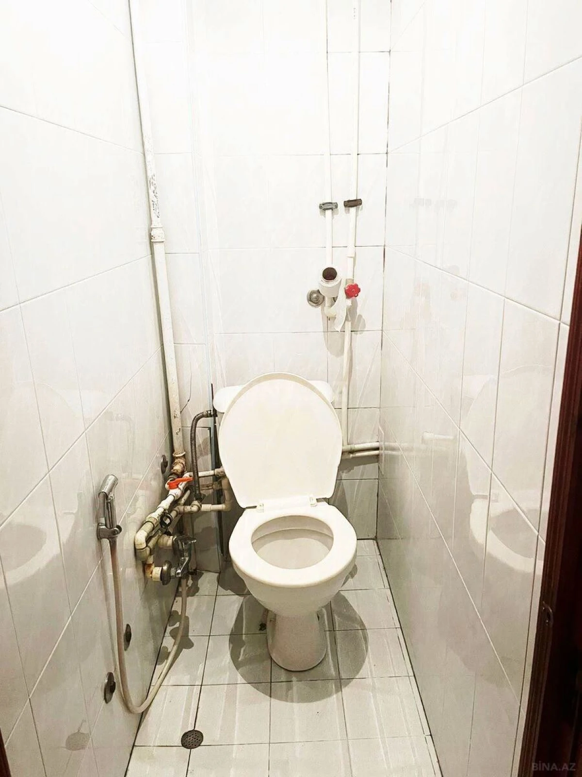 Satılır 5 otaqlı mənzil 125 m²