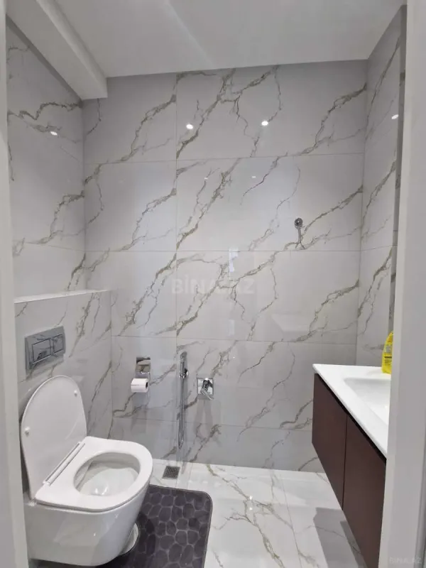 Kirayə verilir 3 otaqlı mənzil 180 m²