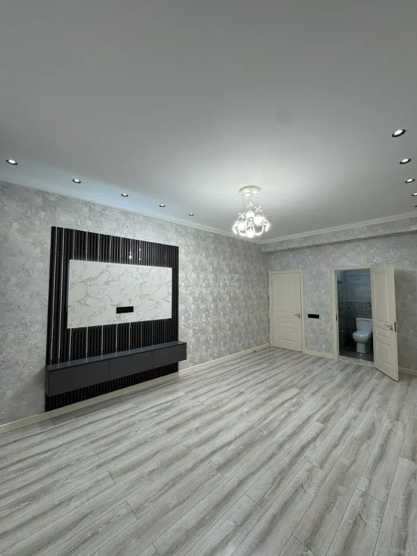 Satılır 3 otaqlı mənzil 145 m²