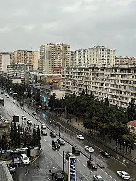 Satılır 3 otaqlı mənzil 145 m²