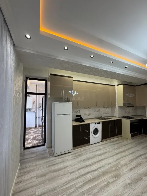 Satılır 3 otaqlı mənzil 145 m²