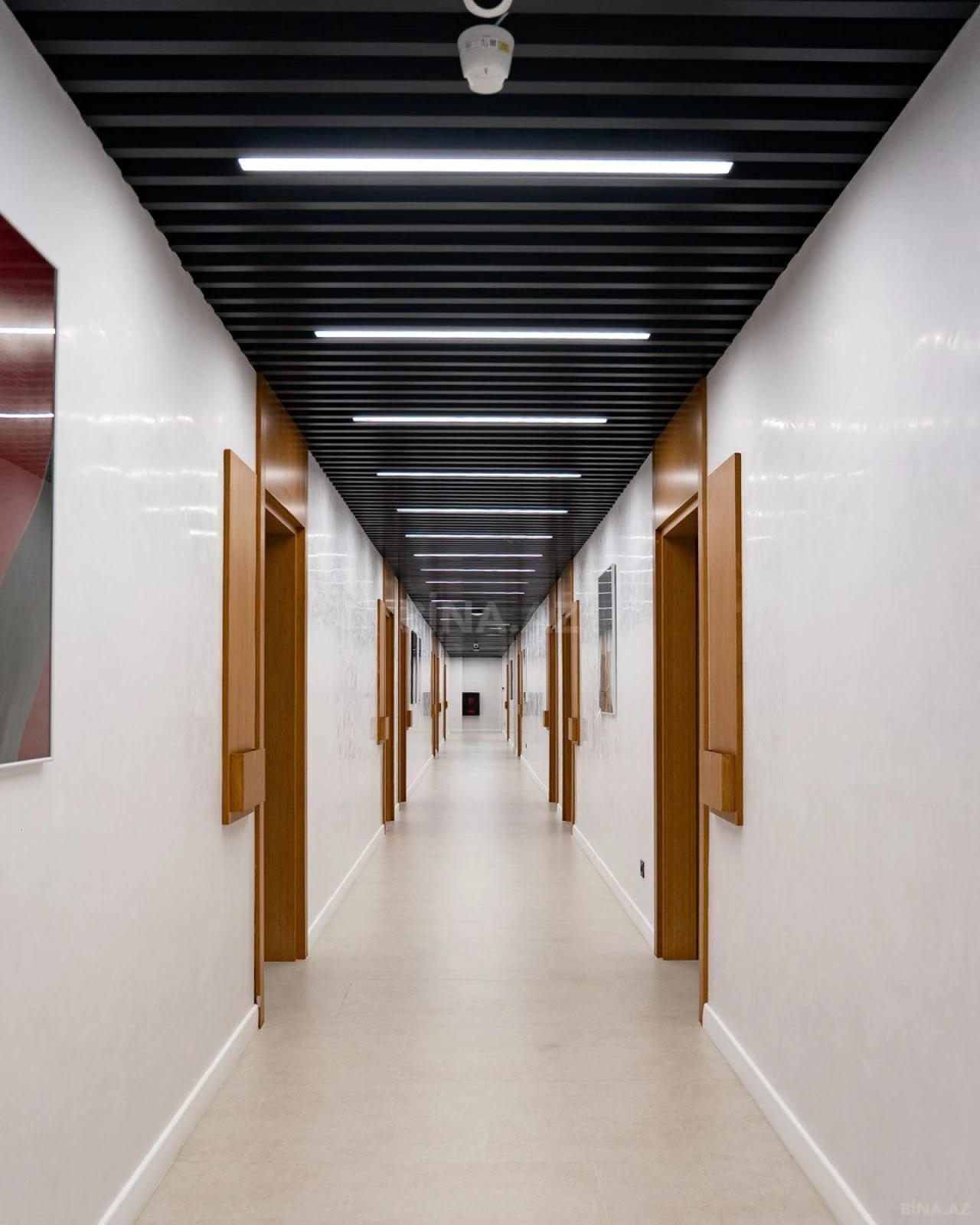 Kirayə verilir 9 otaqlı ofis 900 m²