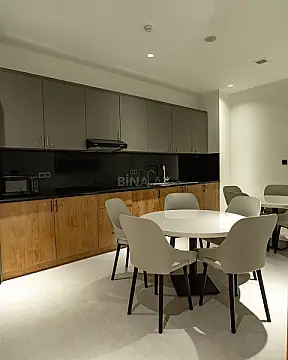 Kirayə verilir 9 otaqlı ofis 900 m²