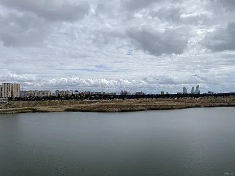 Satılır 3 otaqlı mənzil 71.7 m²