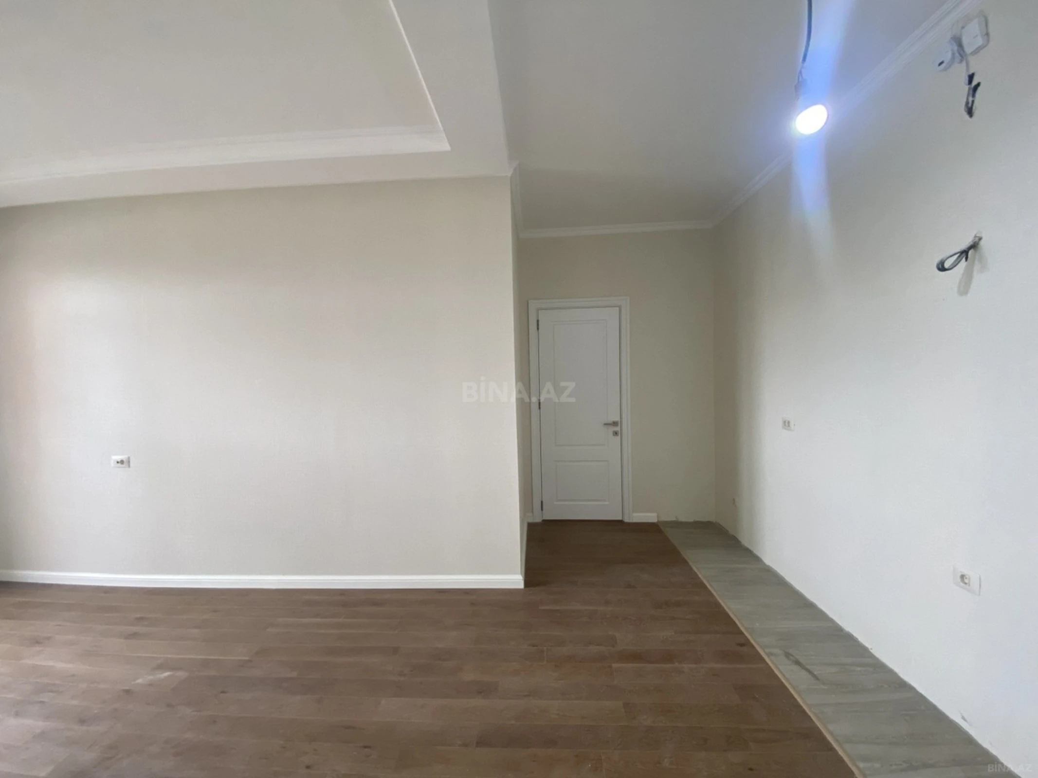 Satılır 3 otaqlı mənzil 71.7 m²
