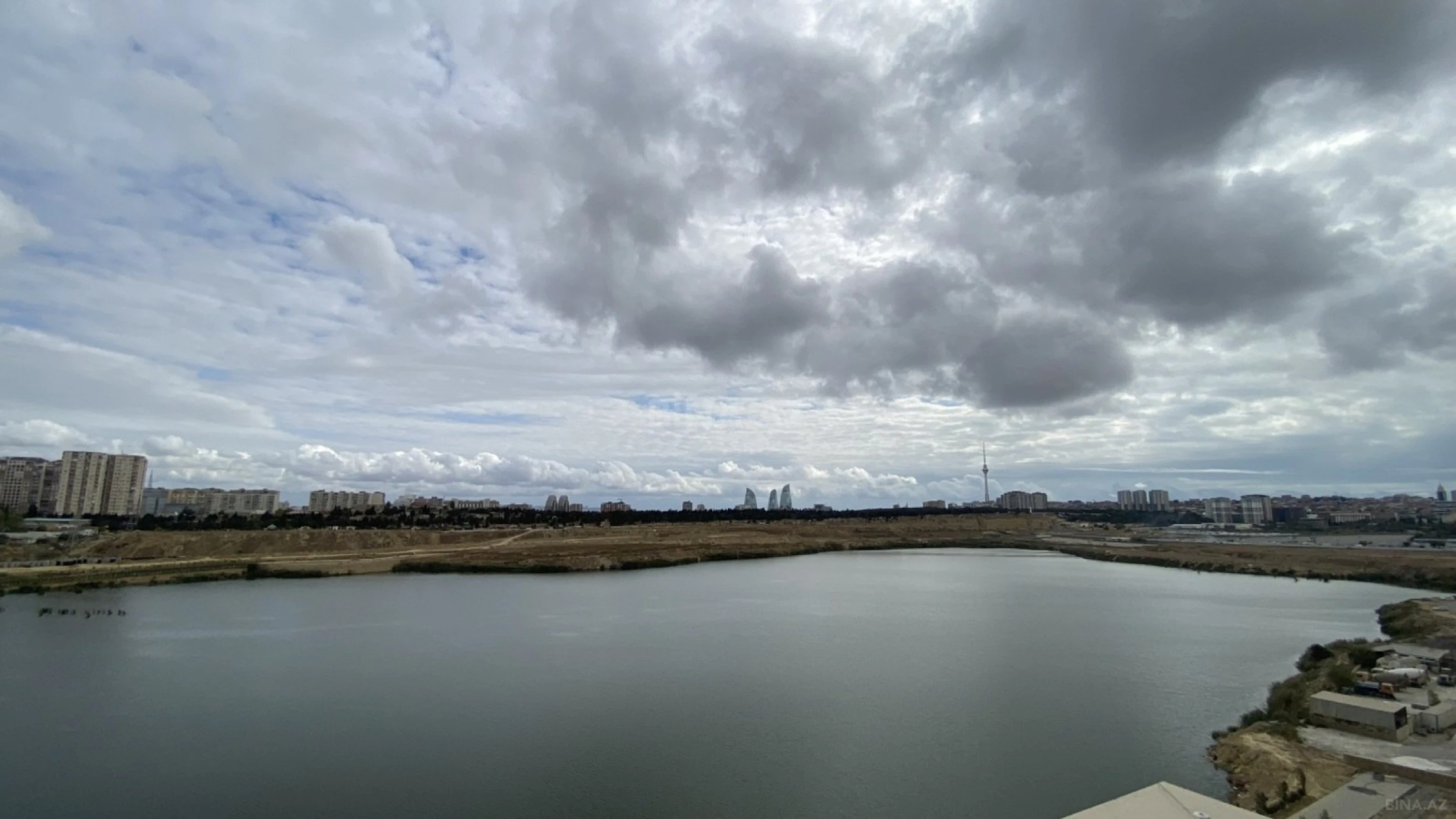 Satılır 3 otaqlı mənzil 71.7 m²