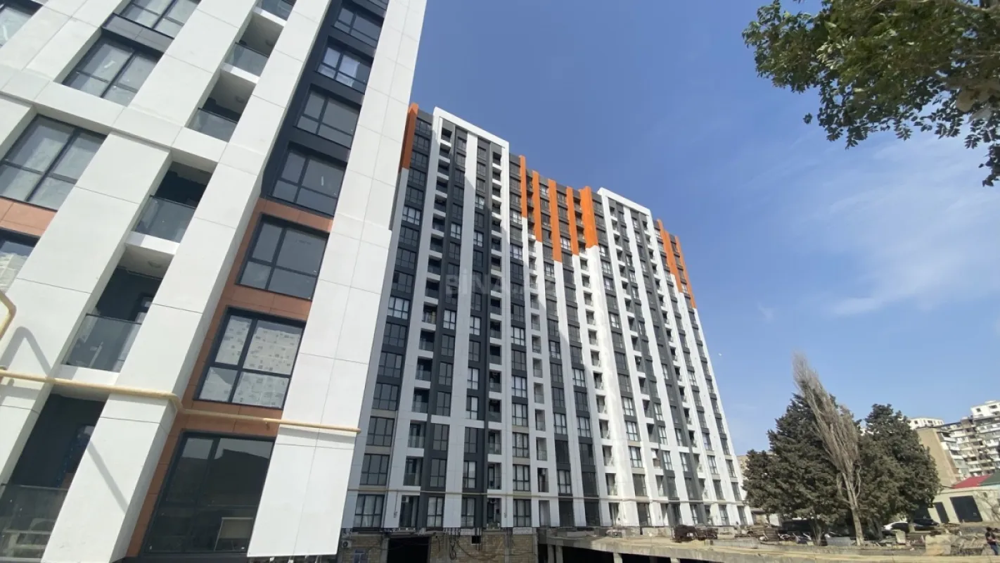 Satılır 2 otaqlı mənzil 56 m²