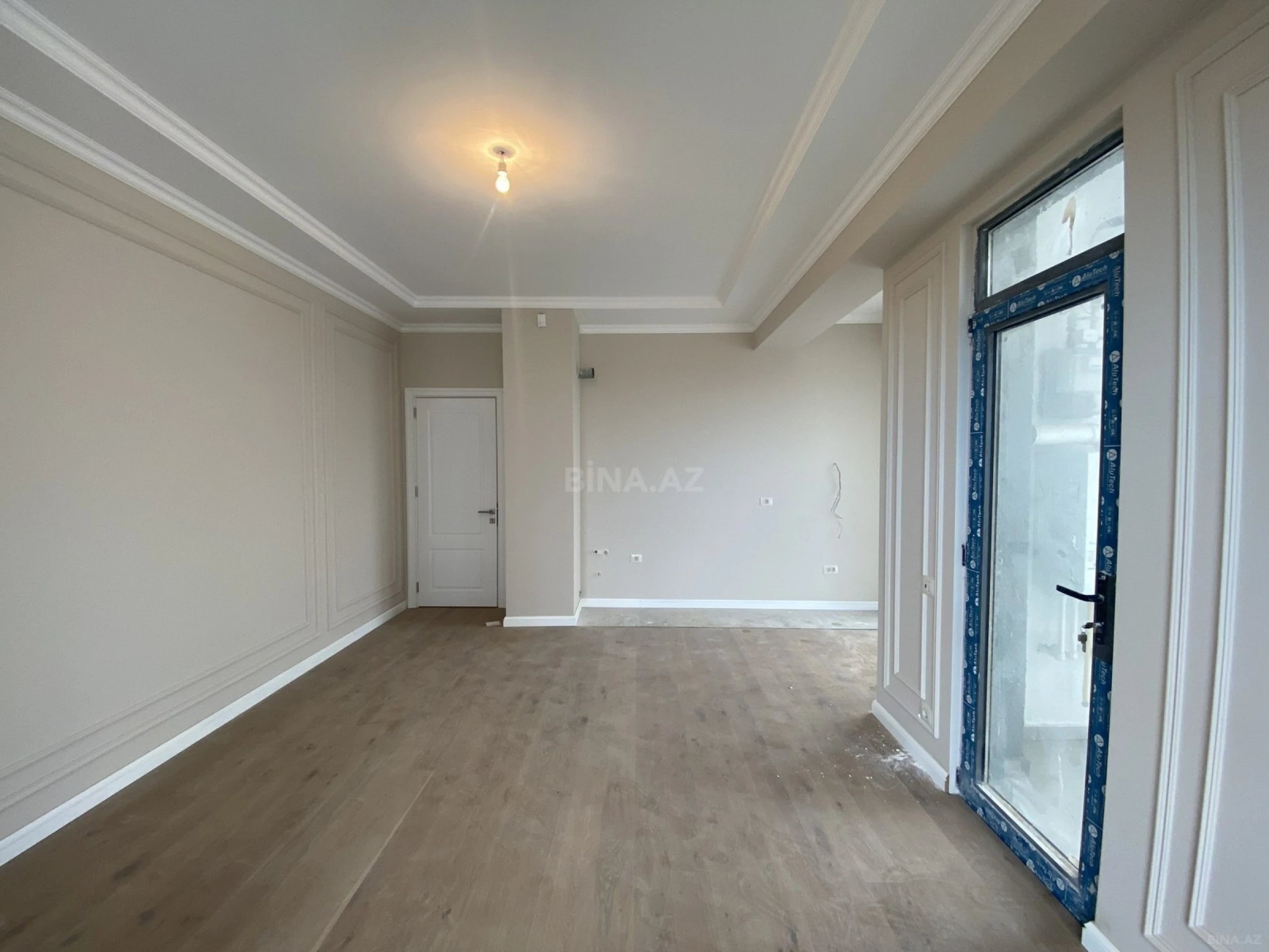 Satılır 2 otaqlı mənzil 56 m²