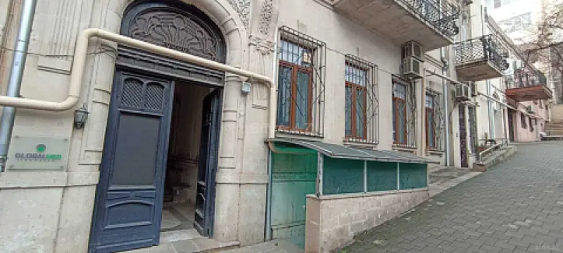 Kirayə verilir obyekt 780 m² — Bakı, İçərişəhər 780.00 m²