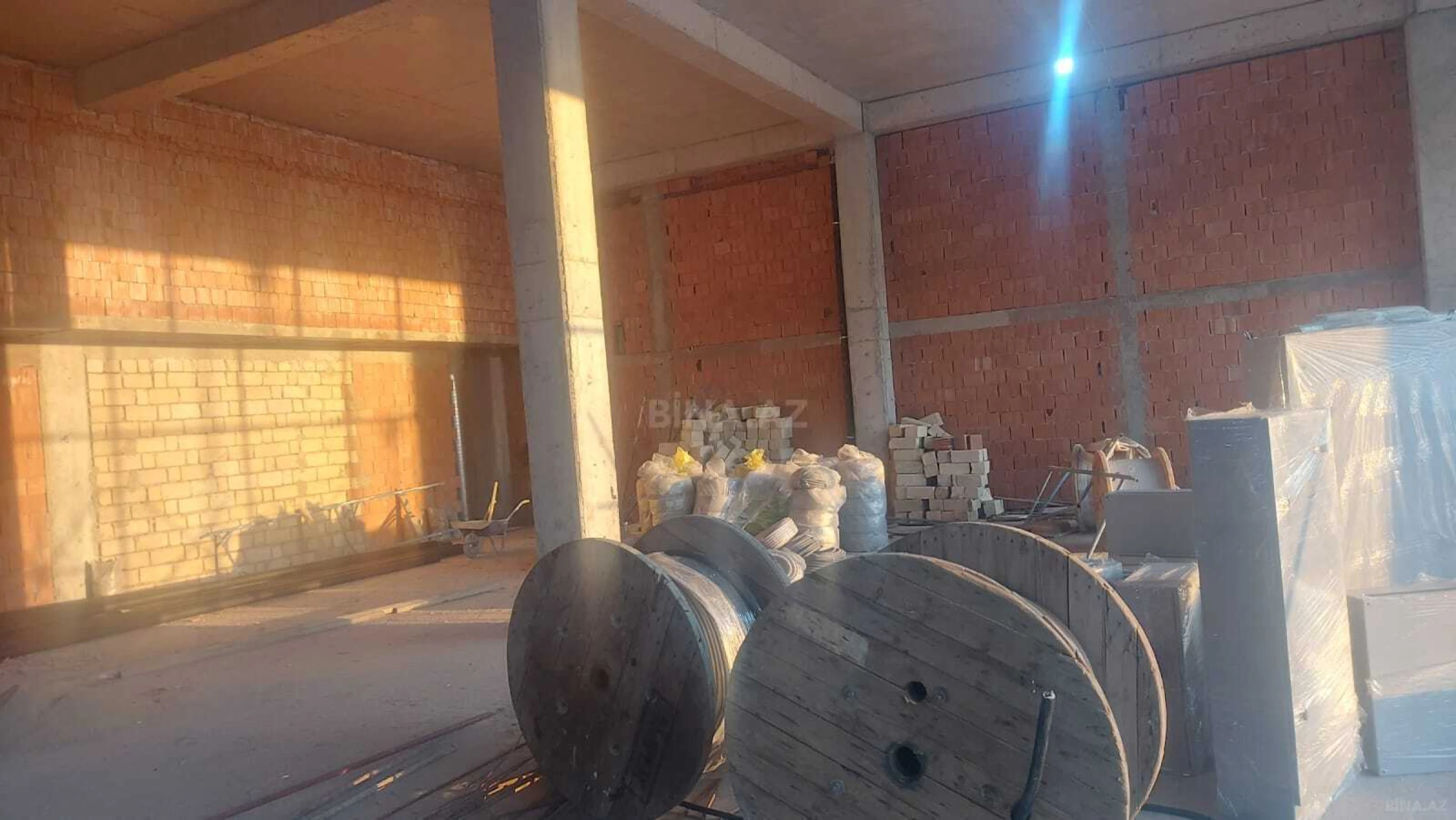 Kirayə verilir obyekt 850 m²