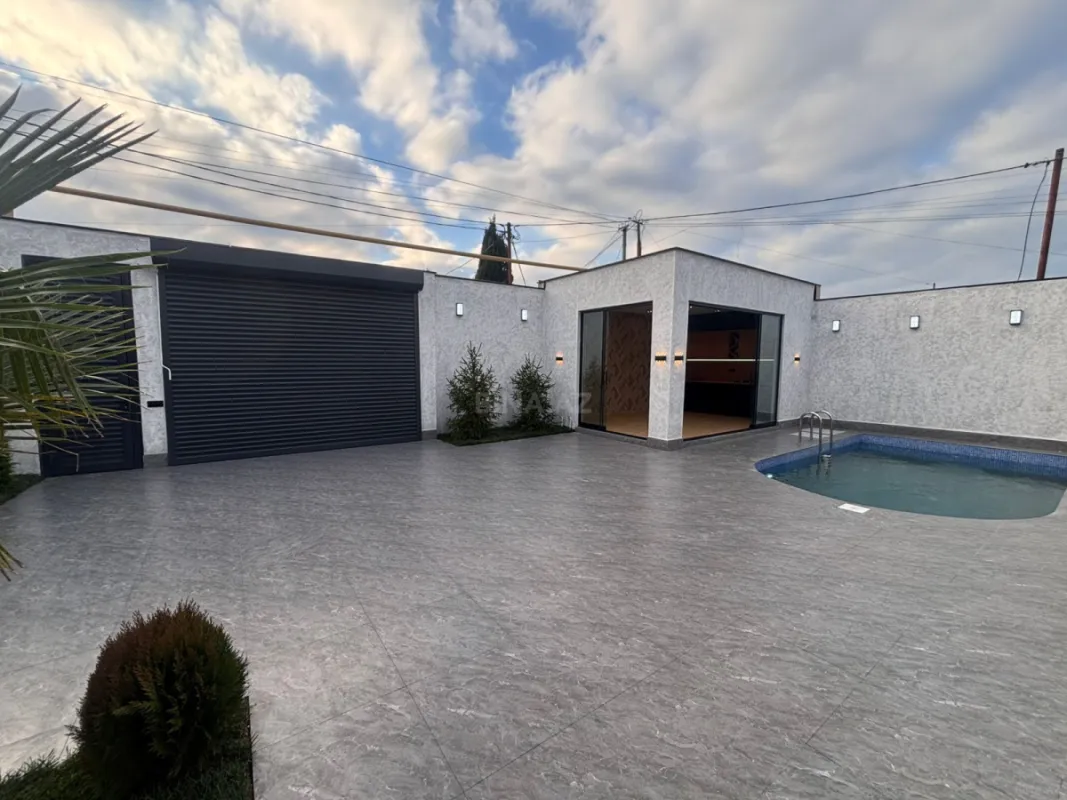 Satılır 4 otaqlı həyət evi 150 m²