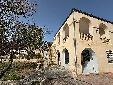 Satılır 4 otaqlı həyət evi 260 m²