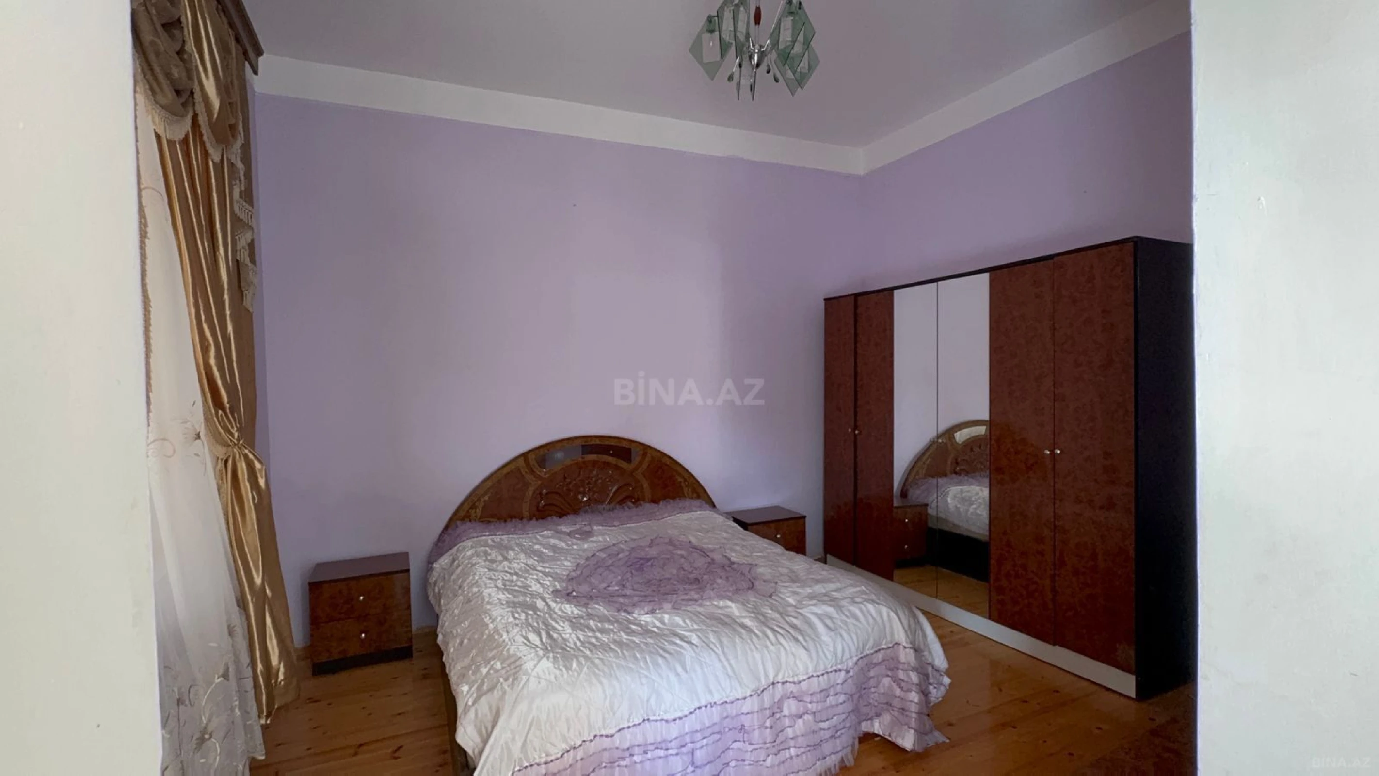Satılır 4 otaqlı həyət evi 260 m²