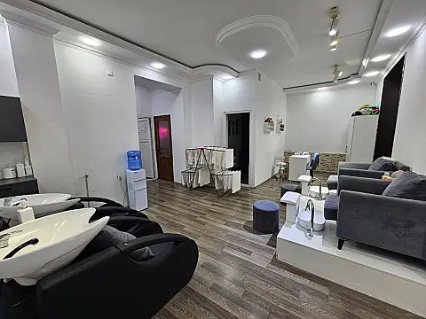 Satılır obyekt 100 m²