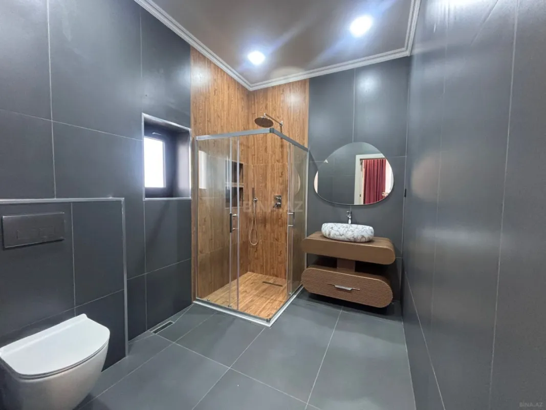 Satılır 5 otaqlı həyət evi 290 m²