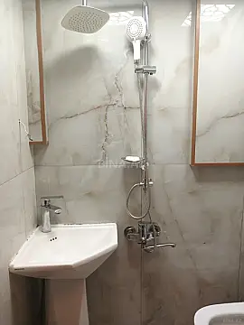 Satılır 2 otaqlı mənzil 63 m²